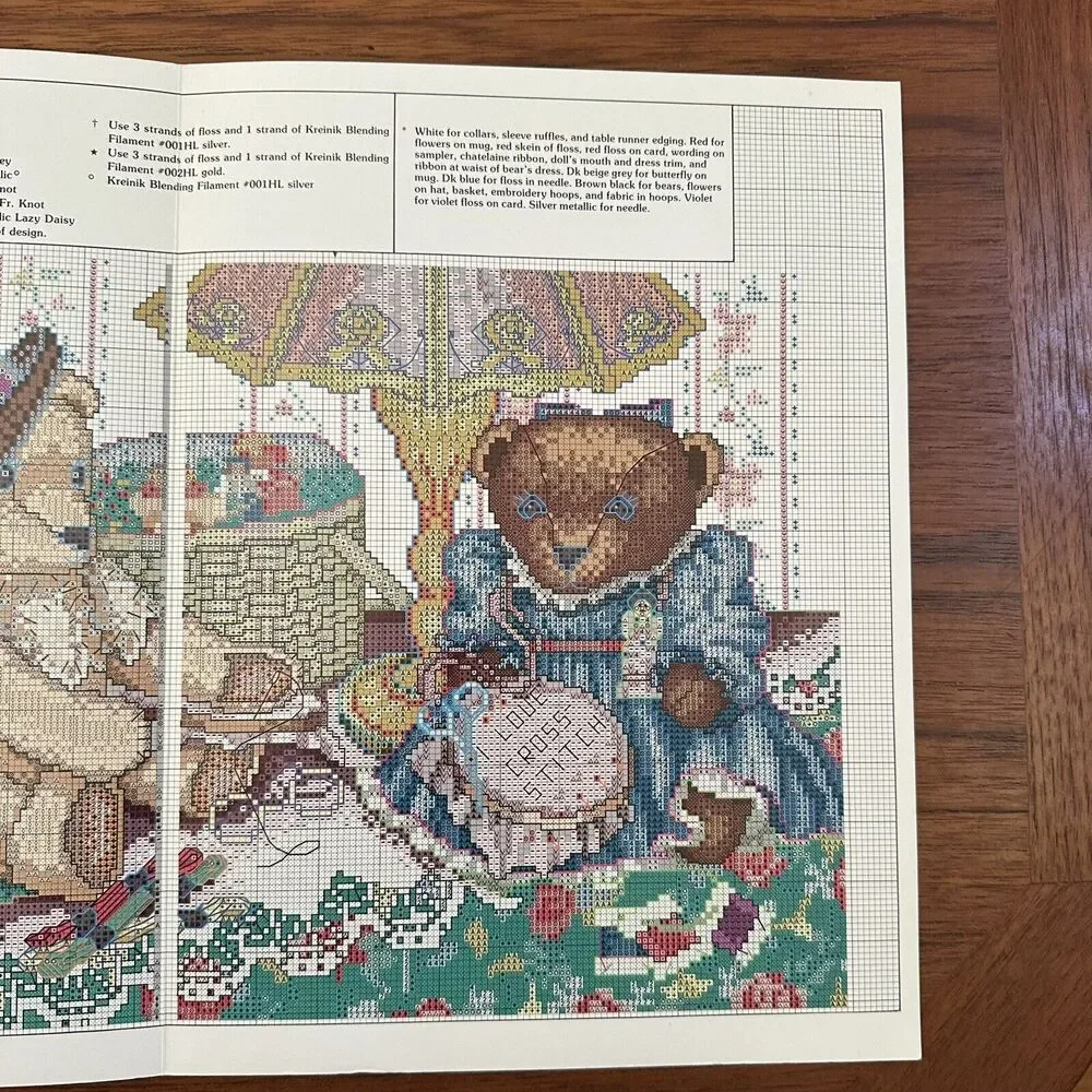 Leisure Arts The Cross Stitchers Bears Leaflet 2338 Cross Stitch Pattern